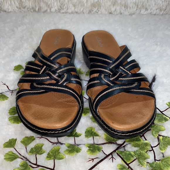 Women’s Clark’s Strappy Black Sandals - Picture 2 of 6